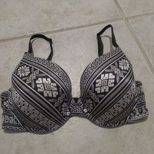 Victoria's Secret Uplift Semi Demi Bra
